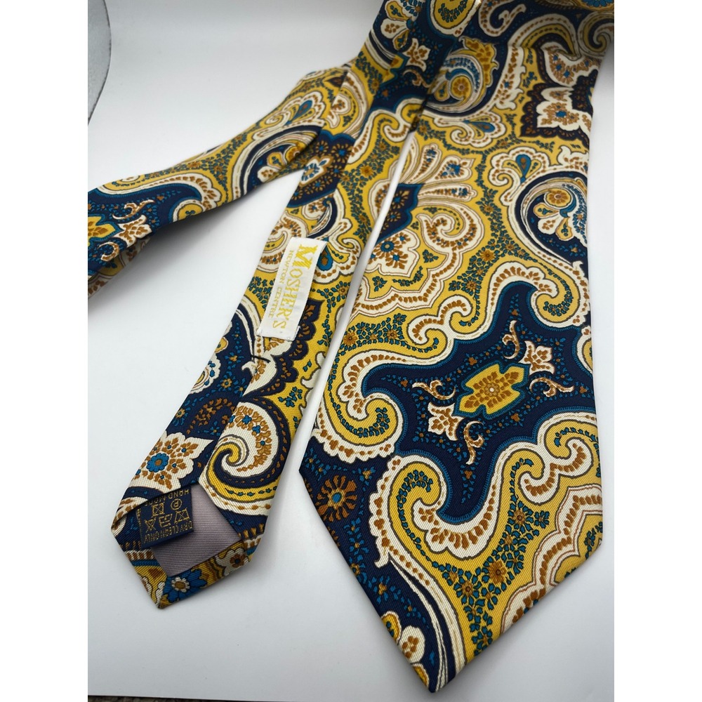 Richel Mens Silk Necktie Yellow Navy Blue Paisley Hand Finished Vintage Wide Tie